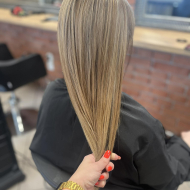 Salonik Fryzjerski ASYMETRIA Anna Darasz-Antczak. Studio Fryzjerskie Jaworzno. Polecany Fryzjer. Salon Fryzjerski.